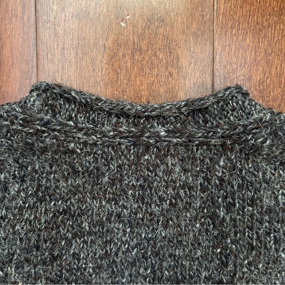 Vintage Men's French Connection Gray V-Neck Fisherman Wool Blend Sweater Size XL - Picture 11 of 14